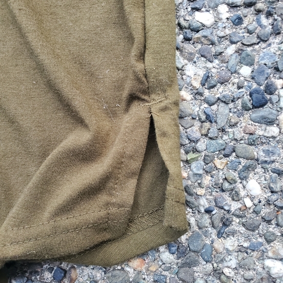 Bleecker and Mercer Green Patchwork T-shirt Size Large - Picture 9 of 10